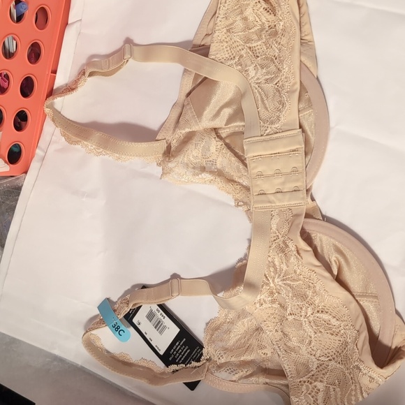Bali Lift Off white Lace Bra Size 38C New with tags - Picture 4 of 9
